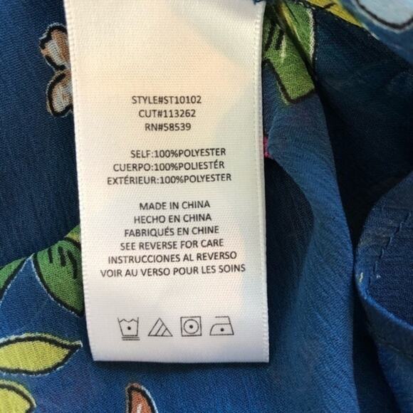 Kut from the Kloth Blue Floral Sheer Top Blouse Size Medium - Picture 12 of 13